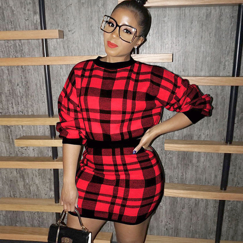 Short Sleeve Round Neck Plaid Thick Sweater Mini Skirt Suit