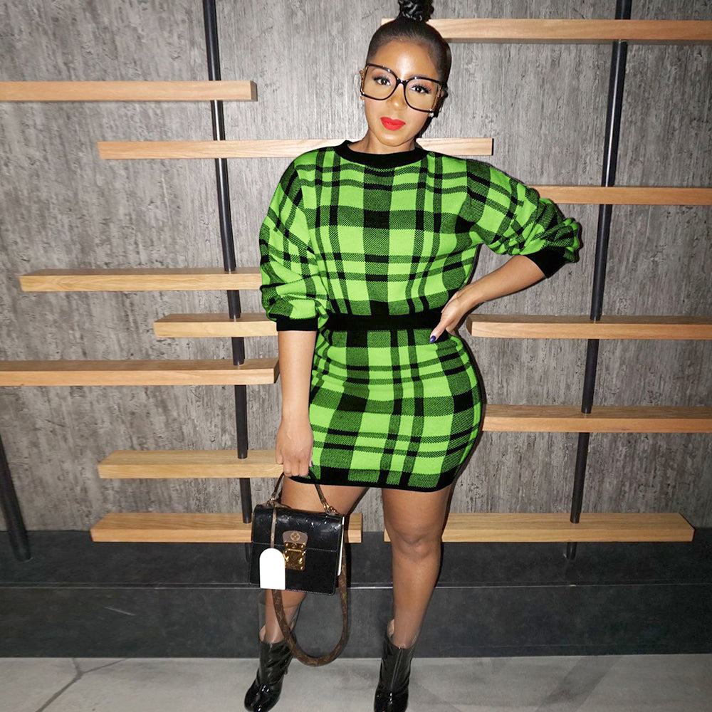 Short Sleeve Round Neck Plaid Thick Sweater Mini Skirt Suit